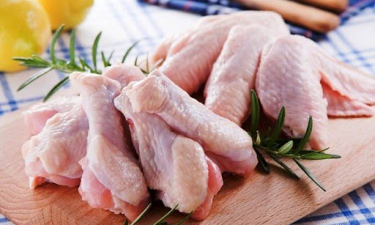 Phun môi kiêng thịt gà bao lâu? Lỡ ăn có bị sao không?