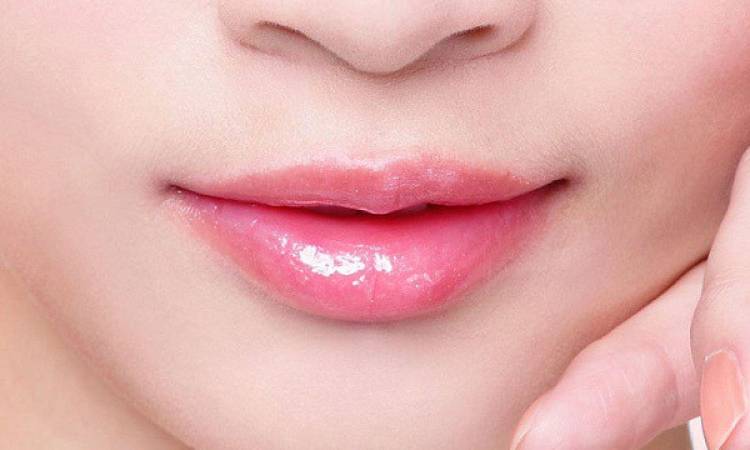 Collagen Lip Micropigmentation