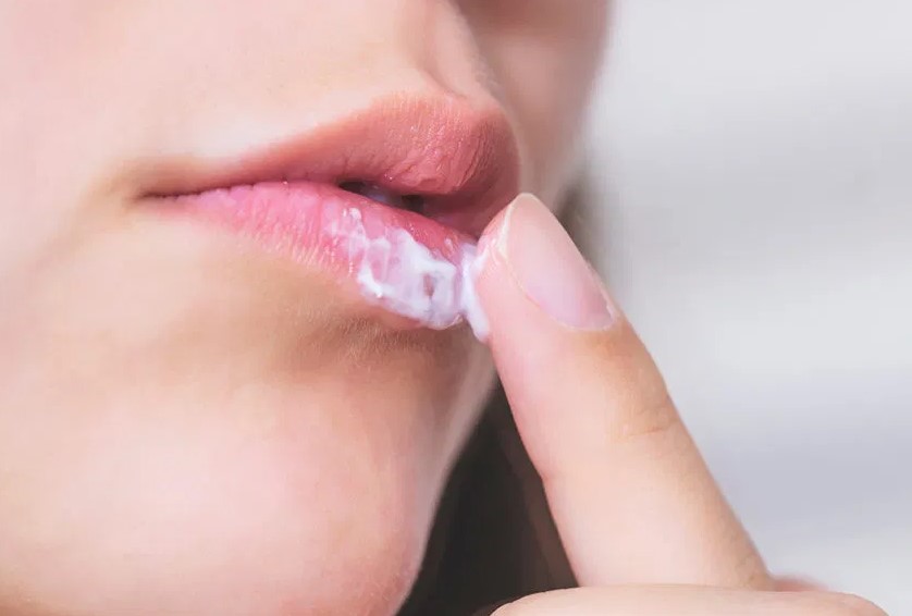 12 thỏi son dưỡng môi sau khi phun xăm bạn nữ nhất định phải biết