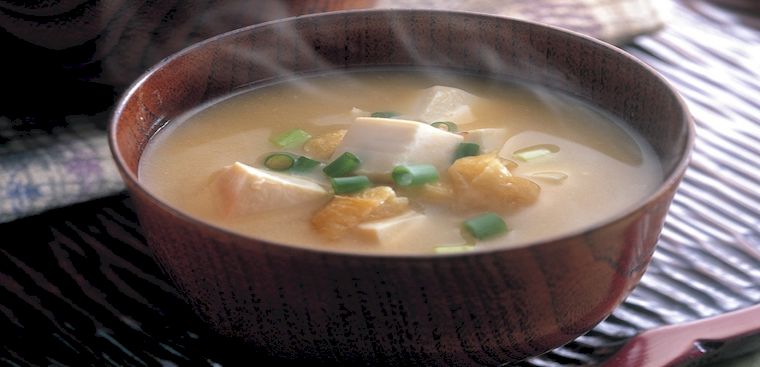 Đất nước Nhật Bản nổi tiếng với món ăn truyền thống Miso Soup.