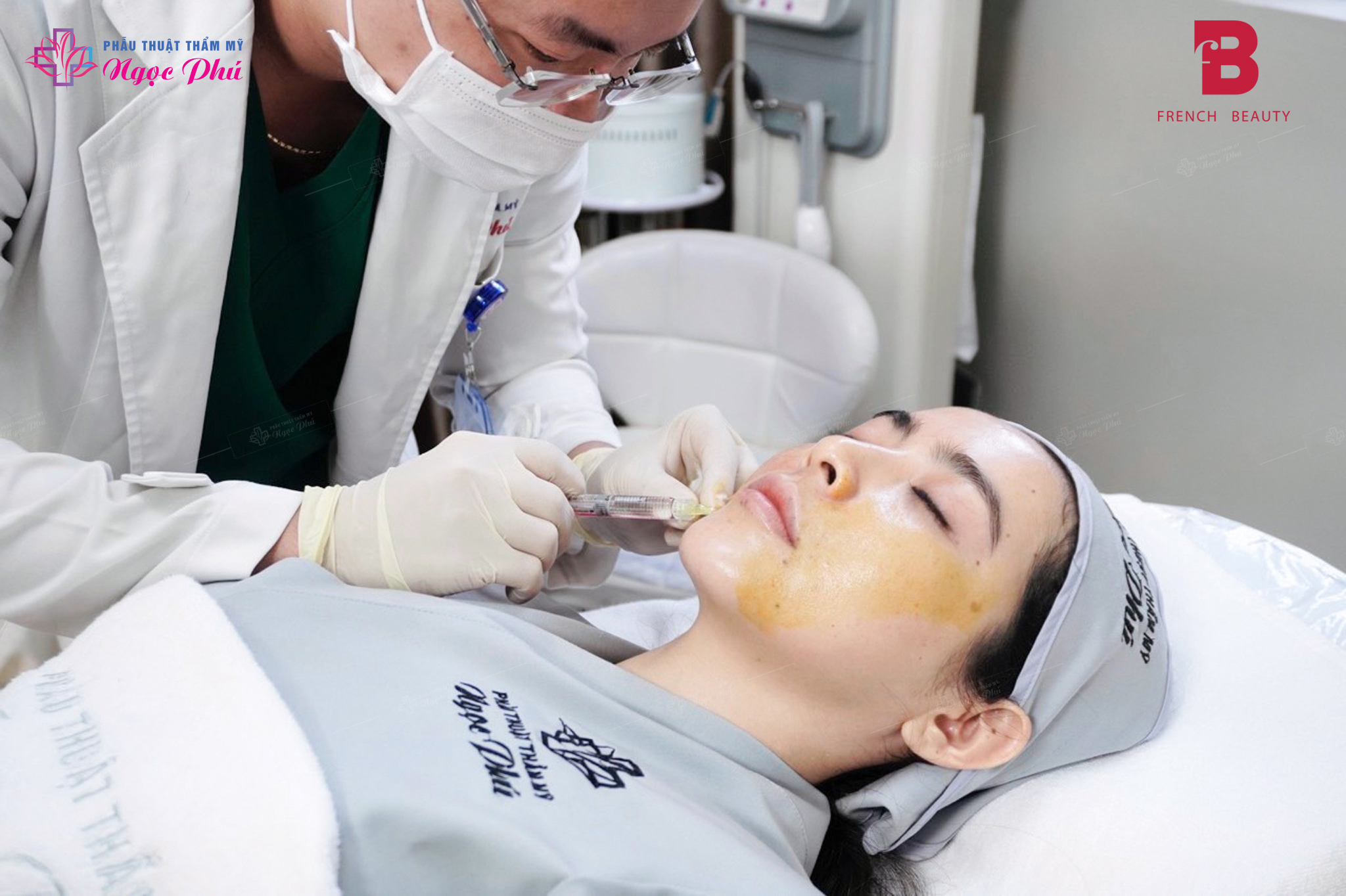 Căng da mặt không phẫu thuật mang lại độ an toàn cao so với phương pháp căng da mặt bằng phẫu thuật. 