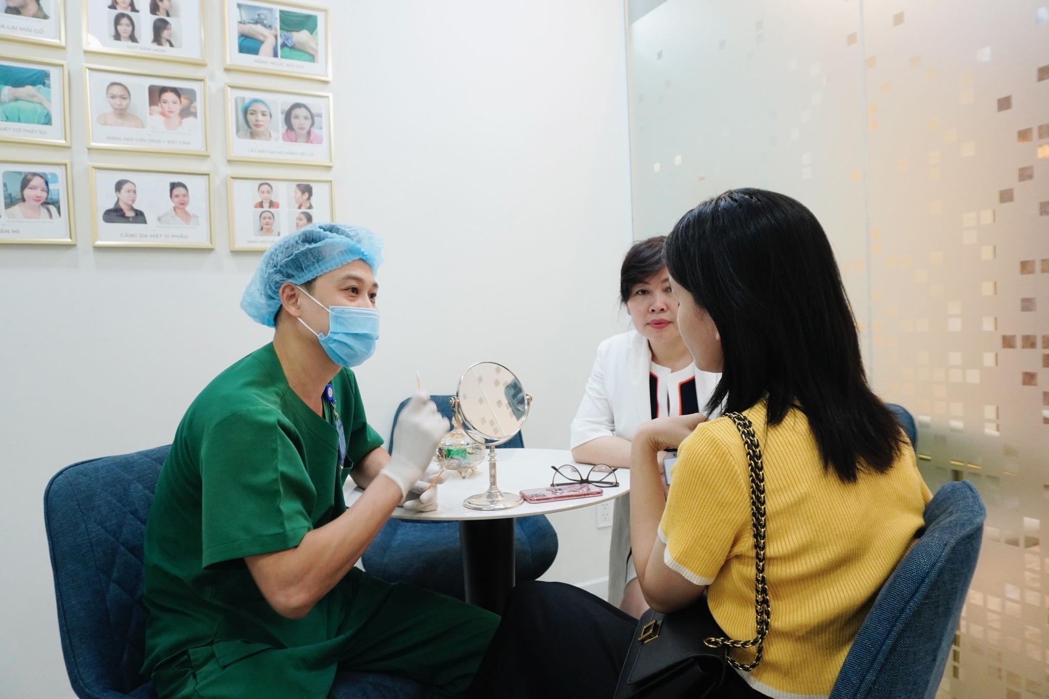 Có nhiều phương pháp phẫu thuật căng da mặt khác nhau, tùy thuộc vào mức độ chảy xệ của da và mong muốn của khách hàng.